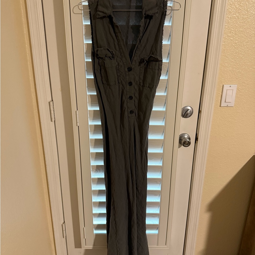 Zara Dark Olive Sleeveless Button-Front Maxi Dress